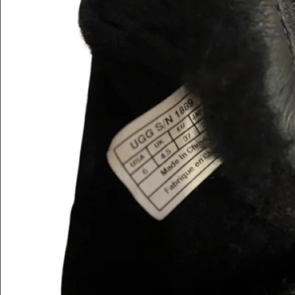 Ugg Roslynn 1889 Boot Black - Great Condition! - Picture 3 of 3